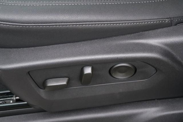 2025 Chevrolet Silverado 1500 Vehicle Photo in VENTURA, CA 93003-8585