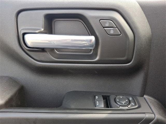 2025 Chevrolet Silverado 1500 Vehicle Photo in BERLIN, MD 21811-1121