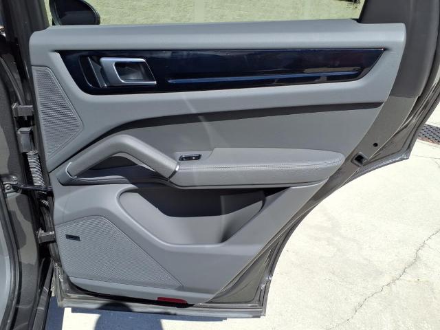 2021 Porsche Cayenne Vehicle Photo in TAMPA, FL 33612-3404