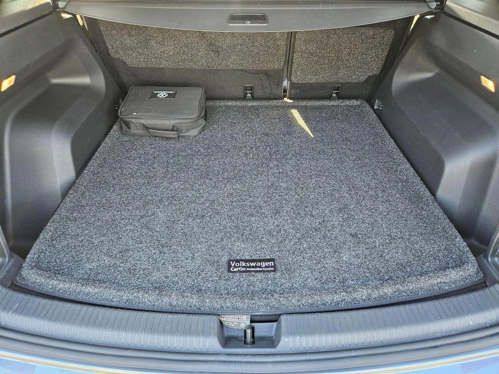 2022 Volkswagen Atlas Cross Sport Vehicle Photo in Pembroke Pines , FL 33027