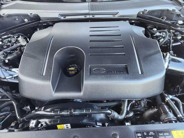 2022 Defender Vehicle Photo in Grapevine, TX 76051