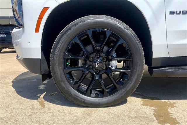 2025 Chevrolet Suburban Vehicle Photo in TOPEKA, KS 66609-0000