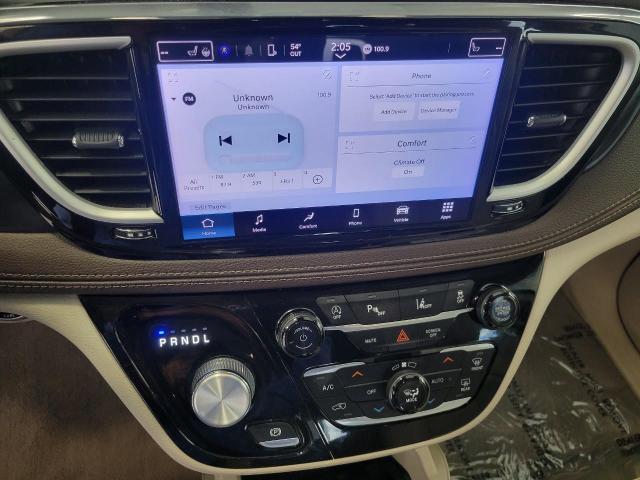 2021 Chrysler Pacifica Vehicle Photo in NEENAH, WI 54956-2243