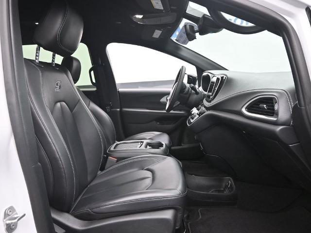 2024 Chrysler Pacifica Vehicle Photo in Cedar Rapids, IA 52402