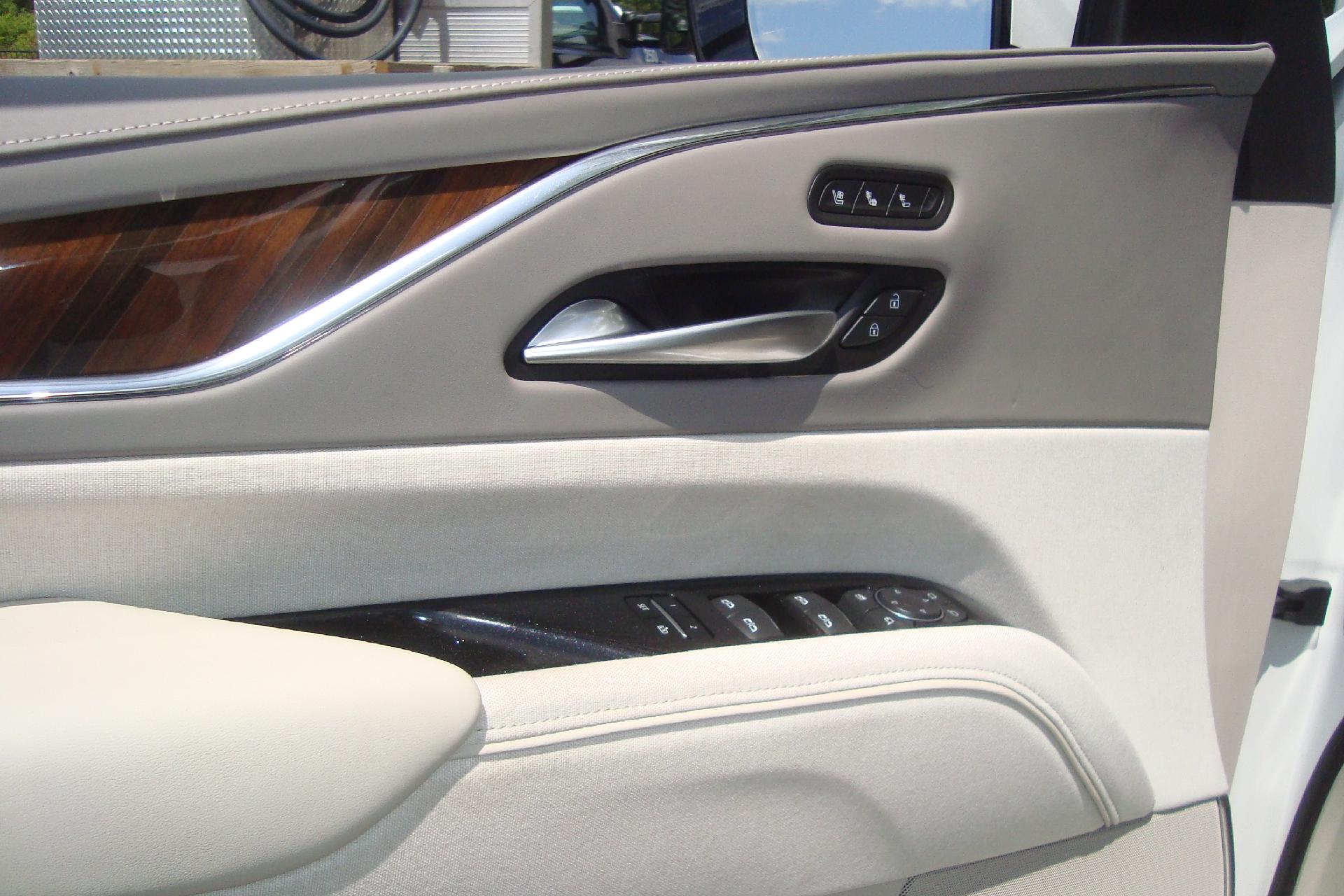 2024 Cadillac Escalade Vehicle Photo in PORTSMOUTH, NH 03801-4196