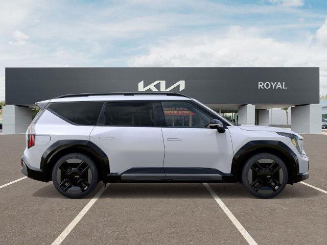 2026 Kia EV9 Vehicle Photo in Tucson, AZ 85712