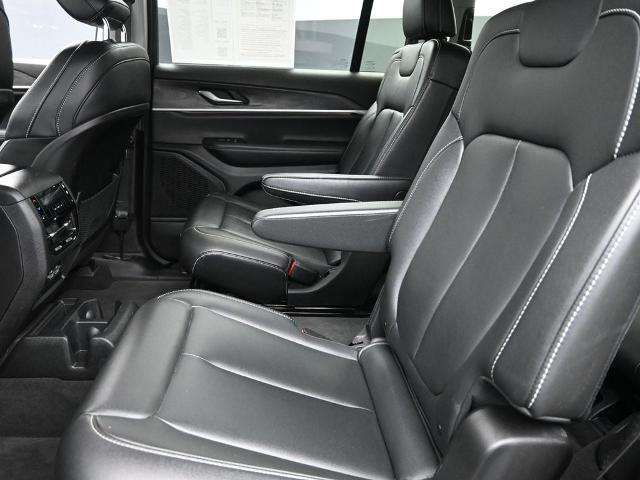 2023 Jeep Grand Cherokee L Vehicle Photo in Cedar Rapids, IA 52402