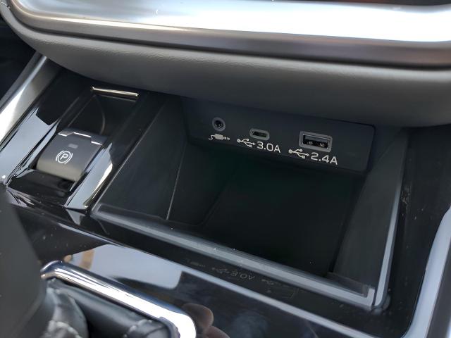 2025 Subaru Outback Vehicle Photo in Green Bay, WI 54304