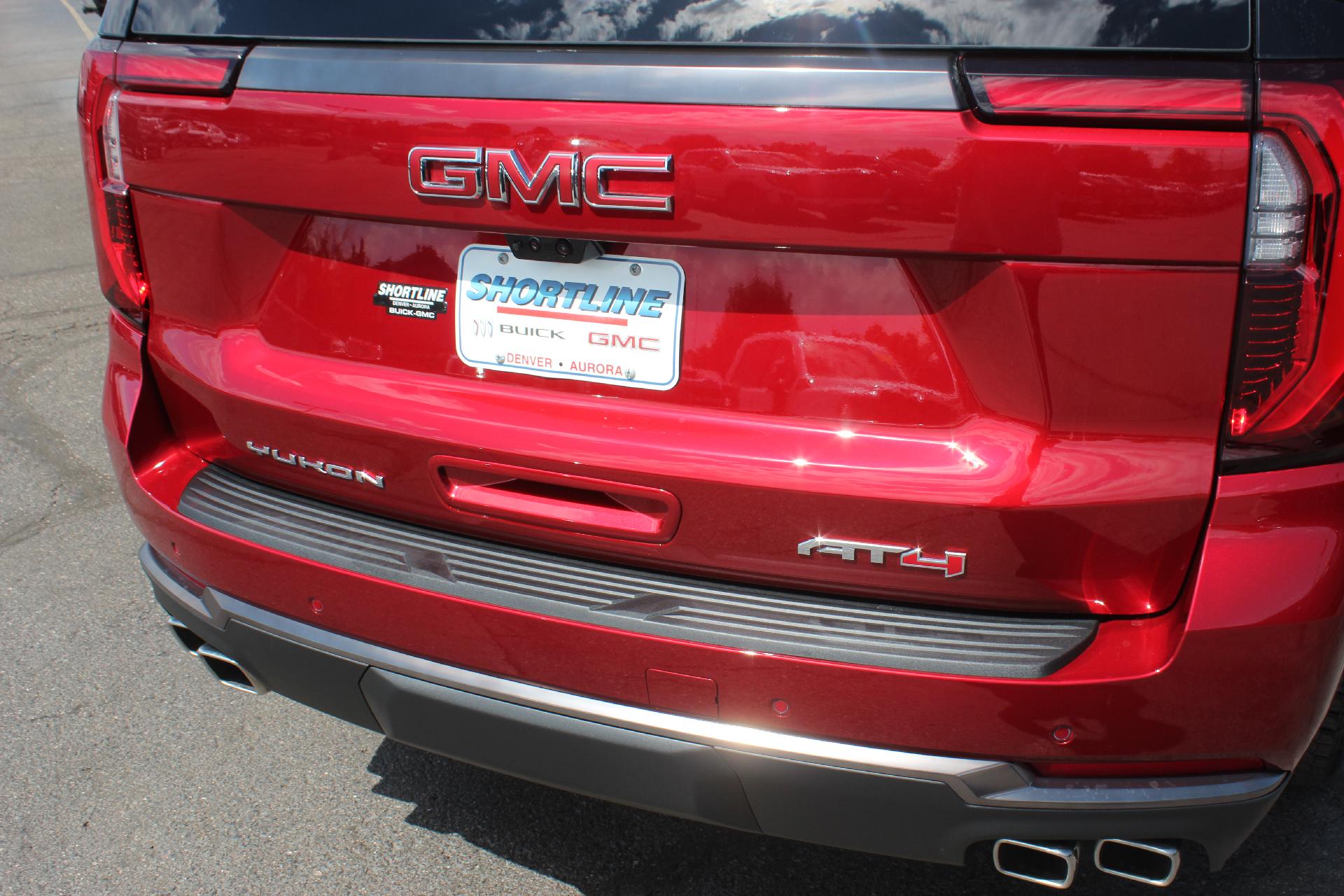 2025 GMC Yukon Vehicle Photo in AURORA, CO 80012-4011