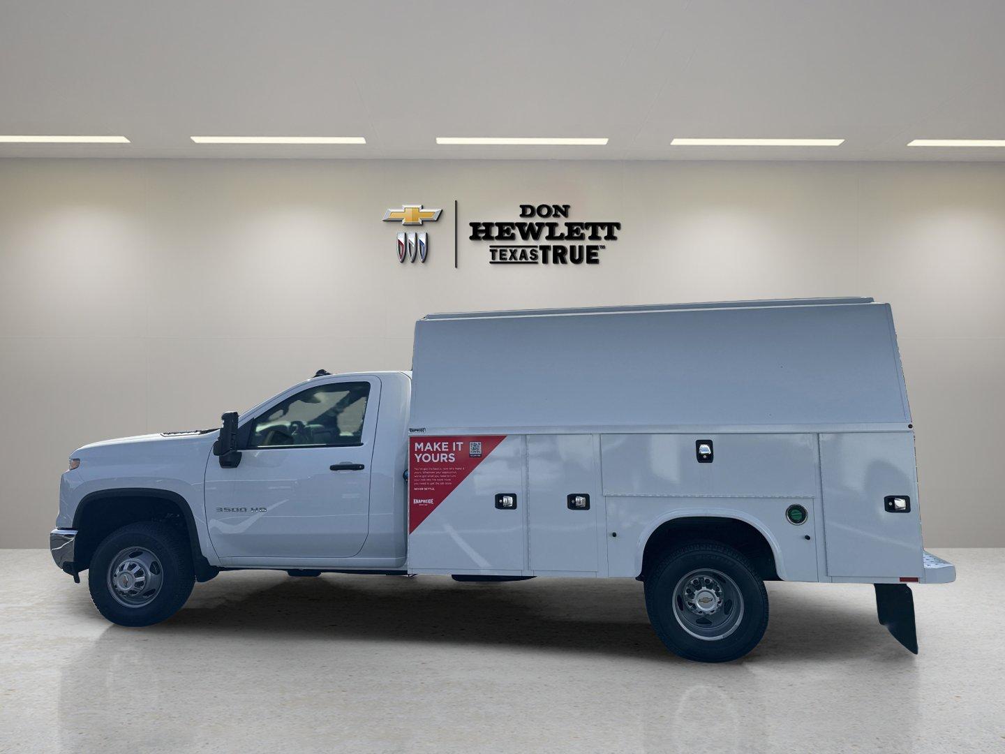 2025 Chevrolet Silverado 3500 HD Chassis Cab Vehicle Photo in GEORGETOWN, TX 78626-7508