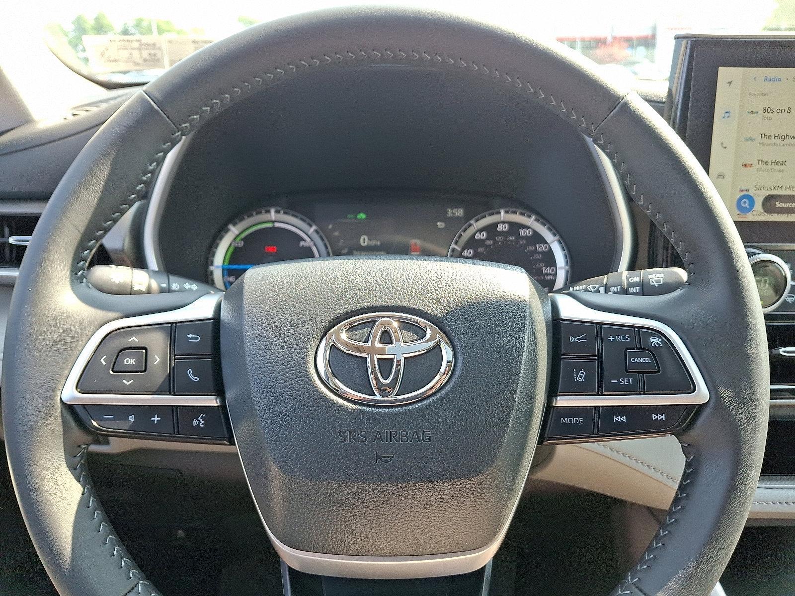 2023 Toyota Highlander Vehicle Photo in Trevose, PA 19053