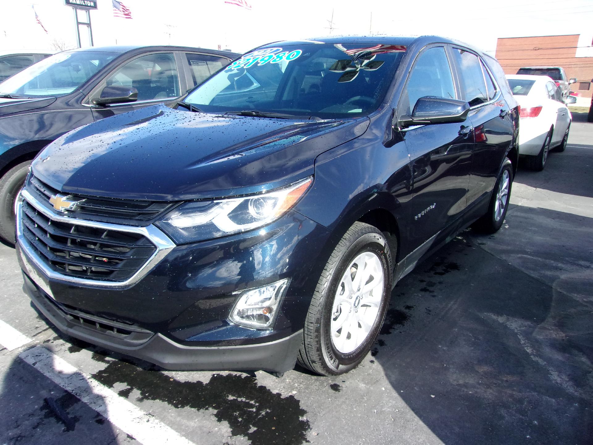 Used 2021 Chevrolet Equinox LT with VIN 3GNAXKEV6MS146831 for sale in Warren, MI