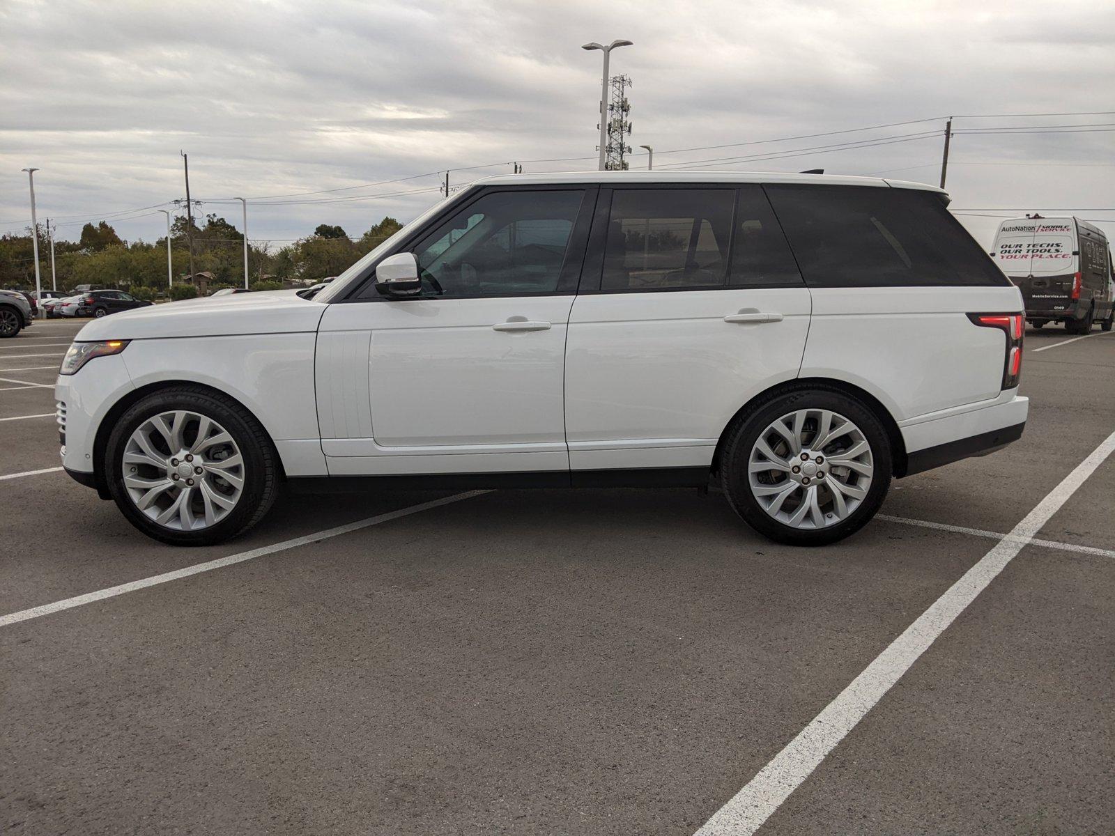 2018 Land Rover Range Rover Vehicle Photo in Austin, TX 78728