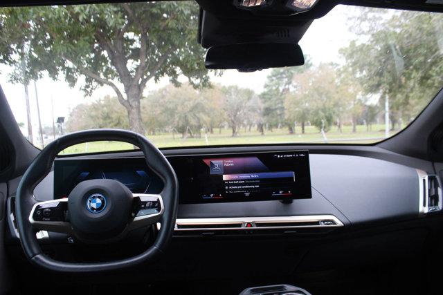 2022 BMW iX Vehicle Photo in HOUSTON, TX 77090