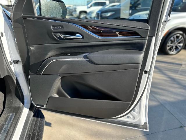 2022 Cadillac Escalade Vehicle Photo in Grapevine, TX 76051