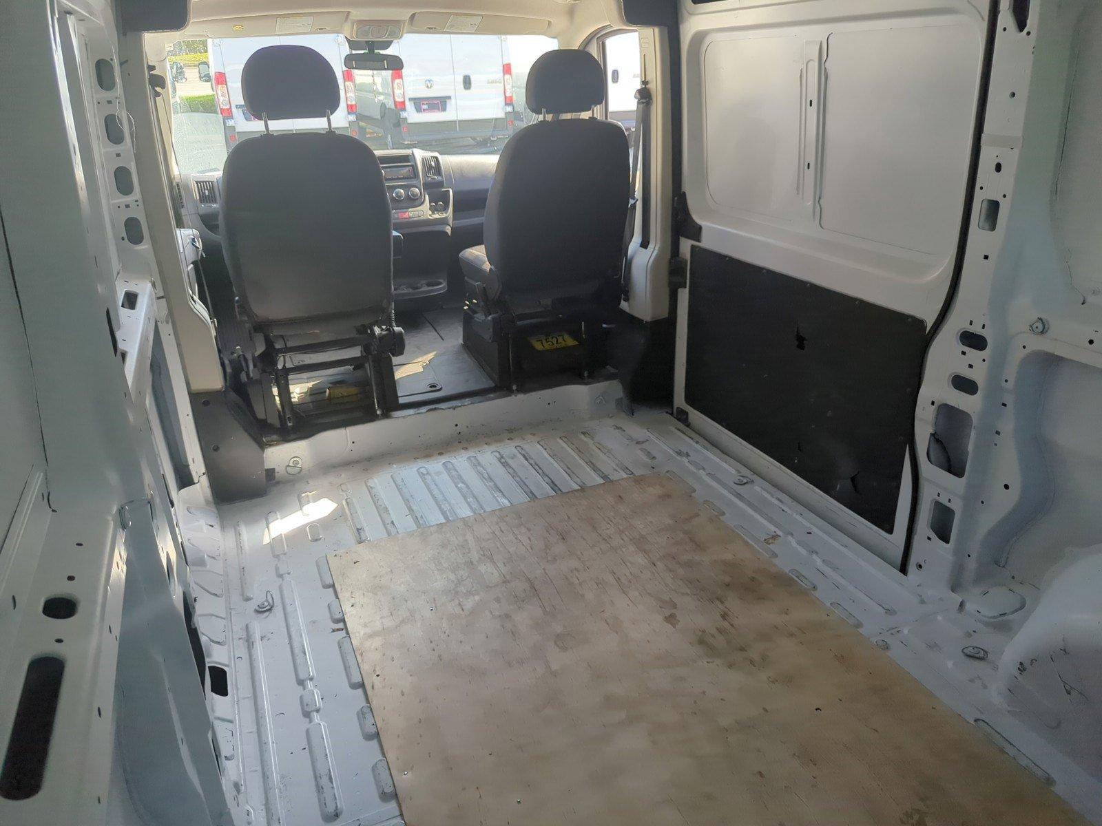 2017 Ram ProMaster Cargo Van Vehicle Photo in Pembroke Pines, FL 33027