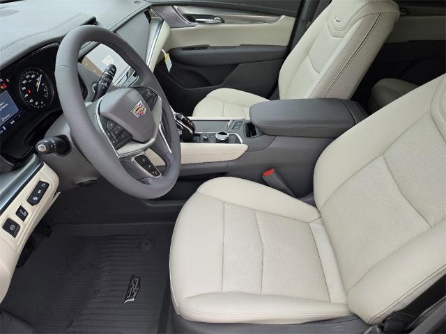 2025 Cadillac XT5 Vehicle Photo in Oklahoma City, OK 73114