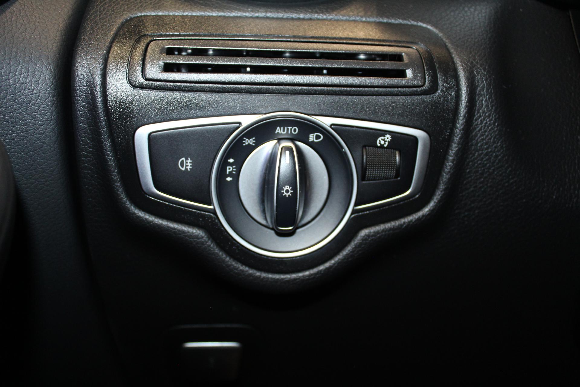2022 Mercedes-Benz GLC Vehicle Photo in NORTHAMPTON, MA 01060-1120