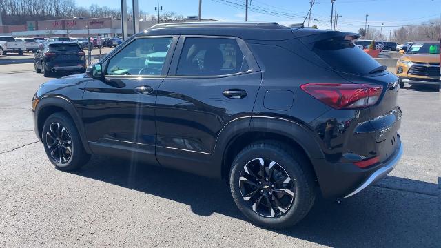 2022 Chevrolet Trailblazer Vehicle Photo in MOON TOWNSHIP, PA 15108-2571