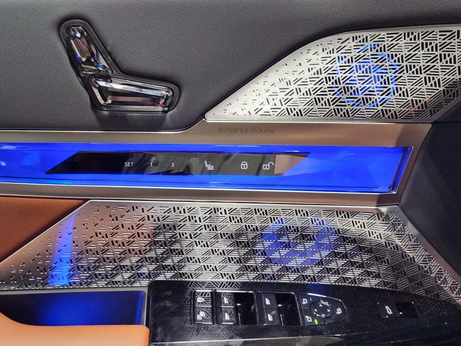 2025 BMW i7 Vehicle Photo in GRAPEVINE, TX 76051