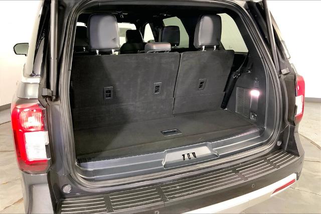 2024 Ford Expedition Vehicle Photo in Lees Summit, MO 64086