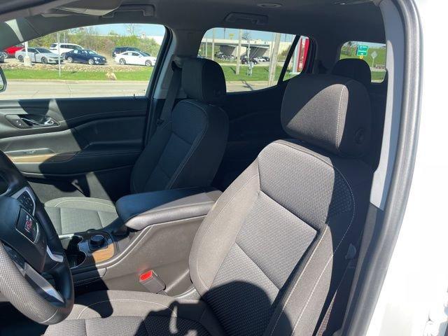 2023 GMC Acadia Vehicle Photo in MEDINA, OH 44256-9631