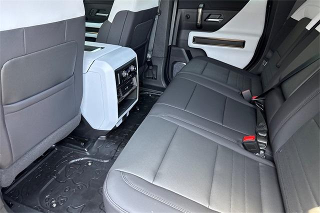2025 GMC HUMMER EV SUV Vehicle Photo in ELK GROVE, CA 95757-8703
