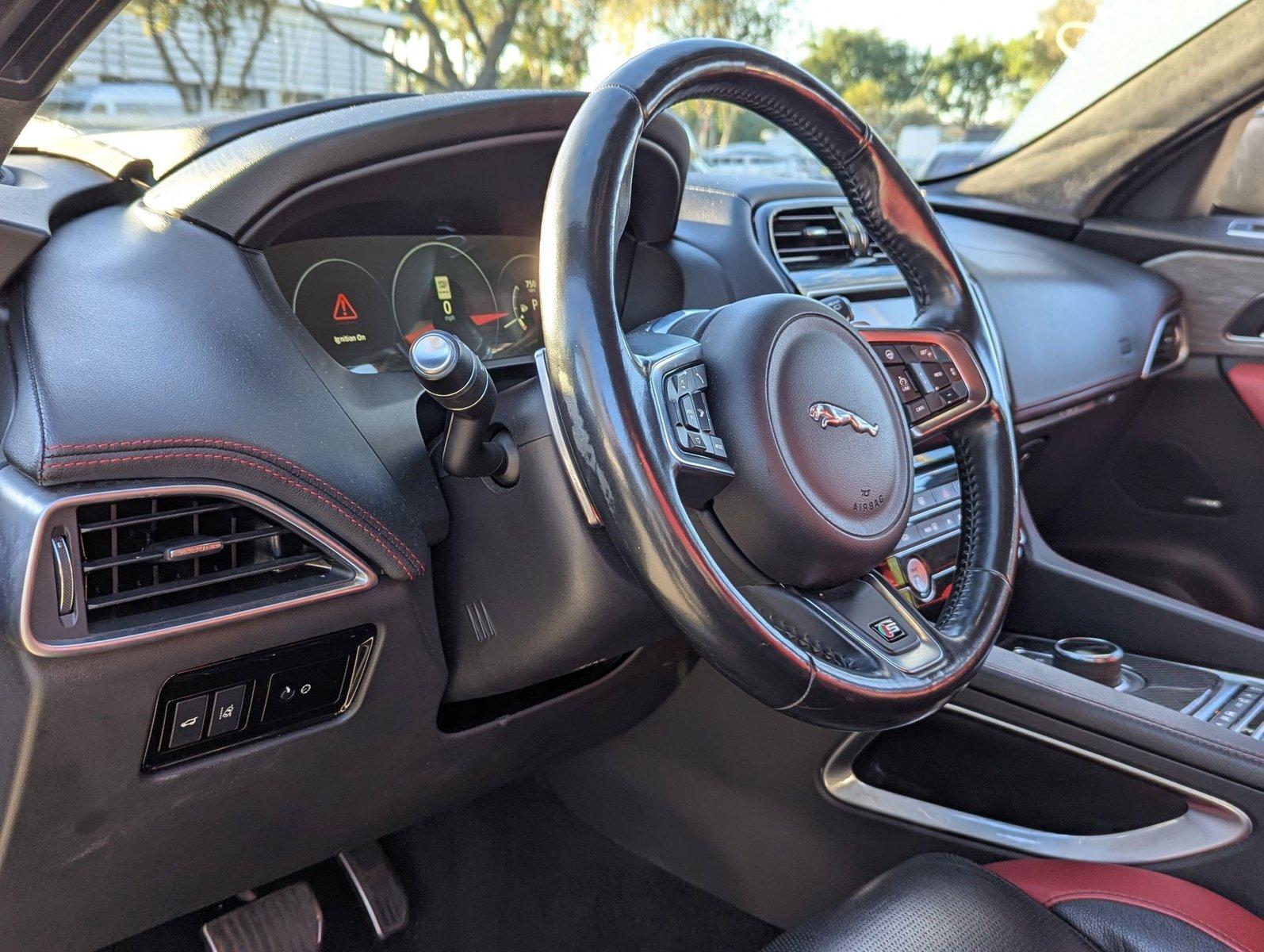 2017 Jaguar F-PACE Vehicle Photo in Pembroke Pines , FL 33027