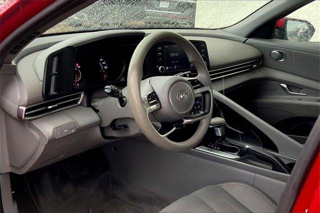 2021 Hyundai Elantra Vehicle Photo in TOPEKA, KS 66609-0000