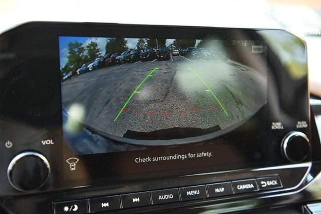 2025 Nissan Pathfinder Vehicle Photo in Ballwin, MO 63011