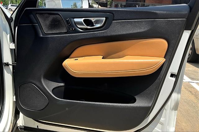 2022 Volvo XC60 Vehicle Photo in Houston, TX 77007