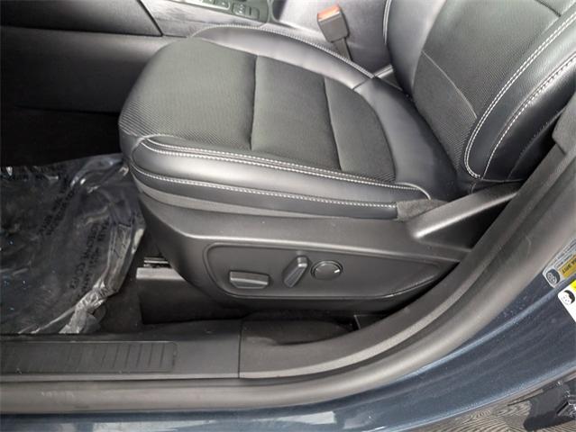 2022 Ford Escape Vehicle Photo in ENGLEWOOD, CO 80113-6708