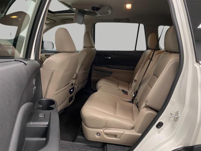 2019 Honda Pilot Vehicle Photo in Appleton, WI 54913