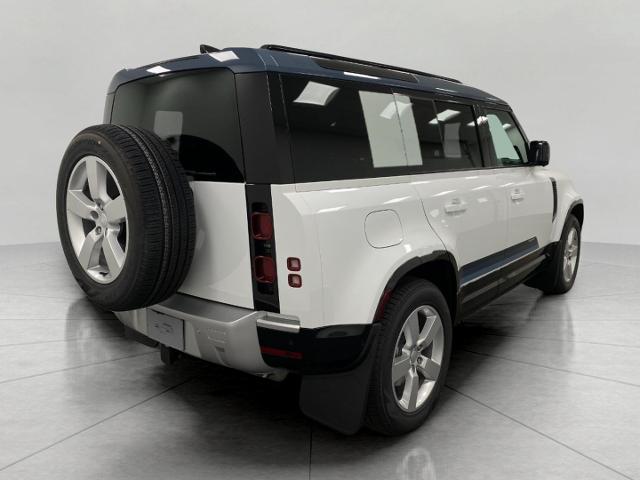 2025 Defender Vehicle Photo in Appleton, WI 54913