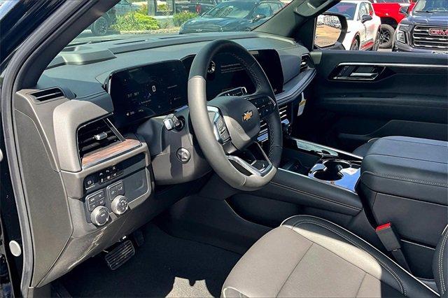 2025 Chevrolet Tahoe Vehicle Photo in TOPEKA, KS 66609-0000