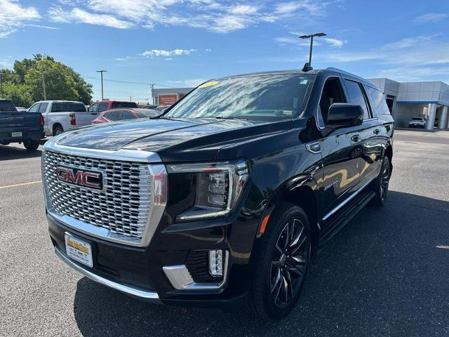 2023 GMC Yukon XL Vehicle Photo in COLUMBIA, MO 65203-3903