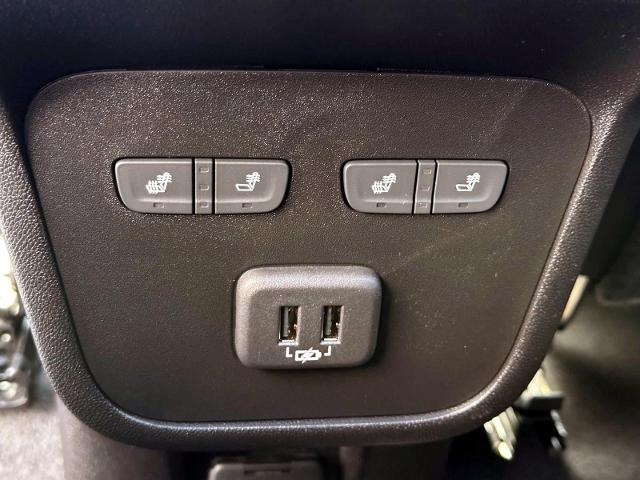 2022 Chevrolet Equinox Vehicle Photo in Roslyn, NY 11576