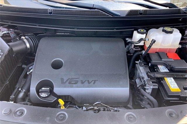 2024 Buick Enclave Vehicle Photo in TOPEKA, KS 66609-0000