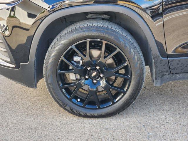 2022 Chevrolet Trax Vehicle Photo in SUGAR LAND, TX 77478-0000