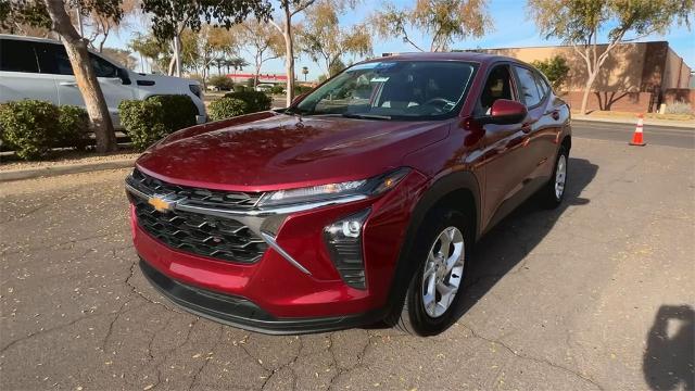 2024 Chevrolet Trax Vehicle Photo in GOODYEAR, AZ 85338-1310