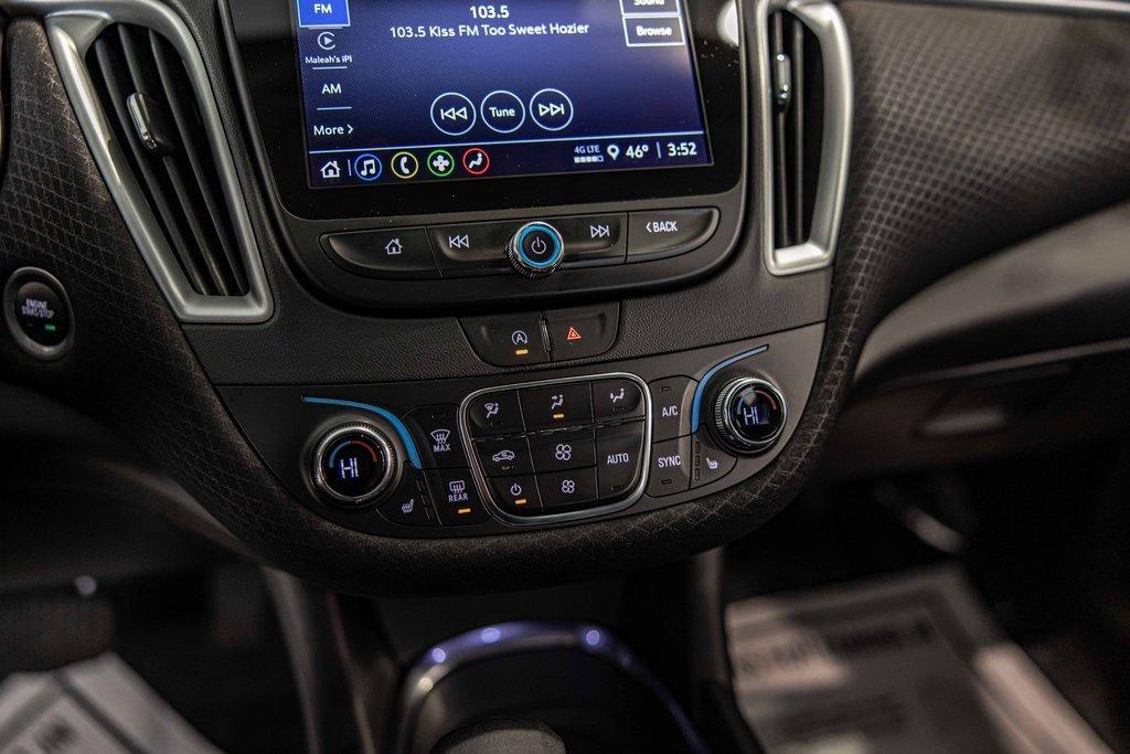 2023 Chevrolet Malibu Vehicle Photo in Saint Charles, IL 60174