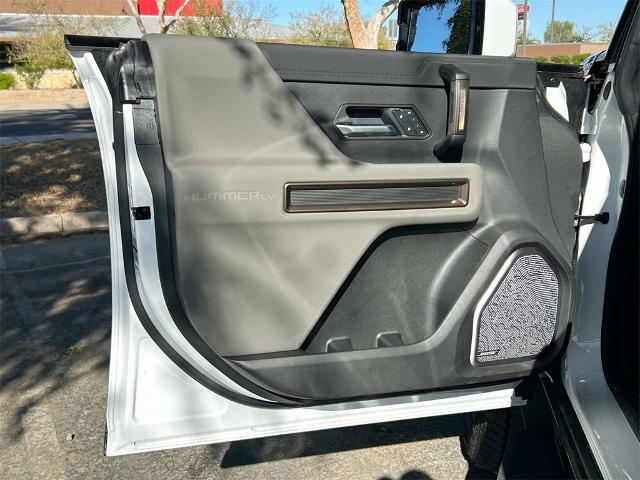 2025 GMC HUMMER EV SUV Vehicle Photo in GOODYEAR, AZ 85338-1310