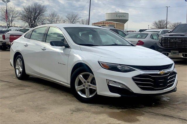 2022 Chevrolet Malibu Vehicle Photo in TOPEKA, KS 66609-0000