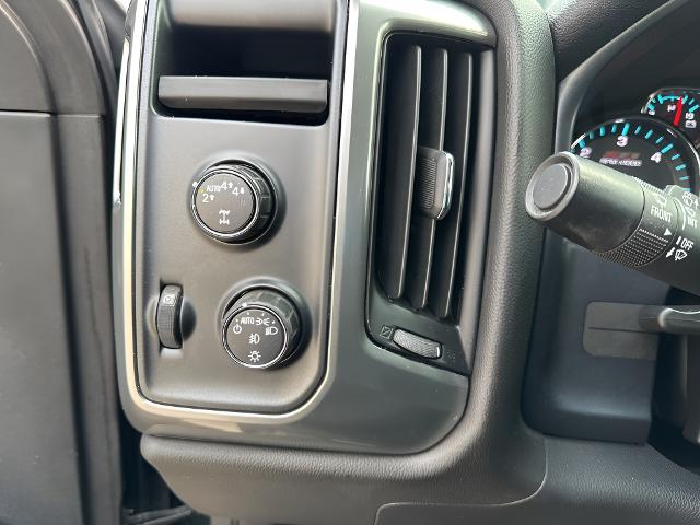 2018 Chevrolet Silverado 1500 Vehicle Photo in MANITOWOC, WI 54220-5838