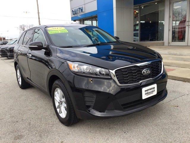 Used 2019 Kia Sorento L with VIN 5XYPG4A30KG592975 for sale in Hammond, IN