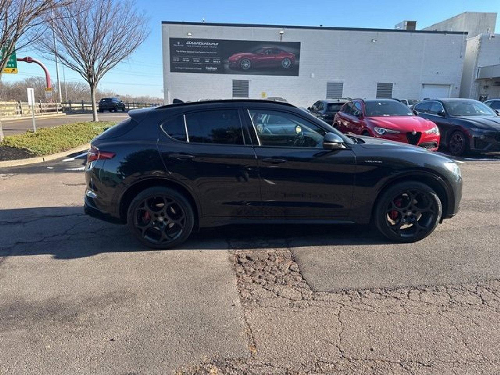 2022 Alfa Romeo Stelvio Vehicle Photo in Willow Grove, PA 19090