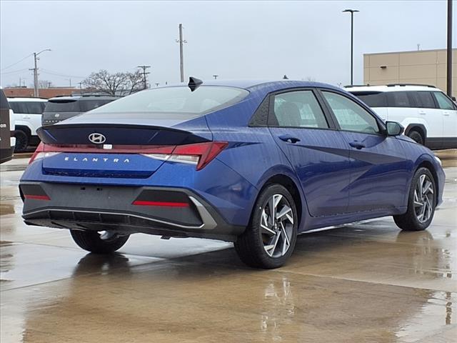 2025 Hyundai ELANTRA Vehicle Photo in Peoria, IL 61615