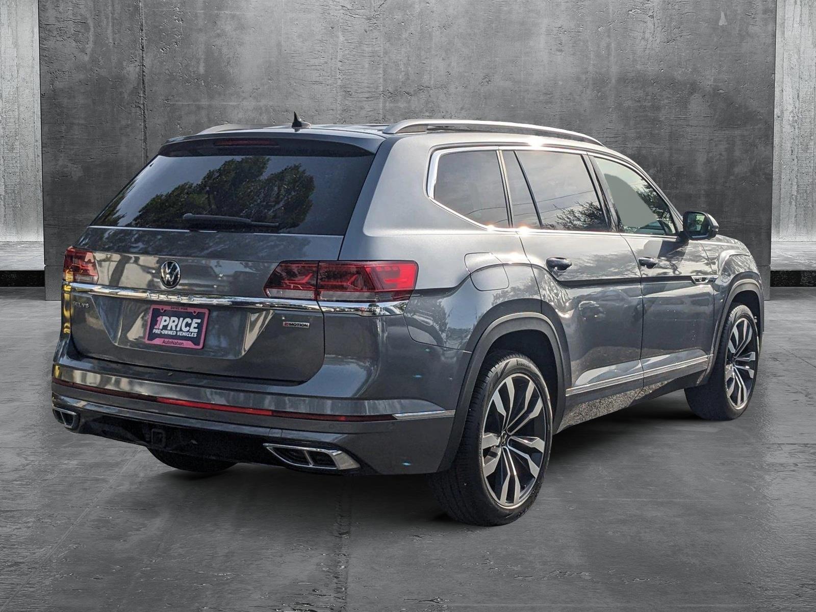 2022 Volkswagen Atlas Vehicle Photo in GREENACRES, FL 33463-3207