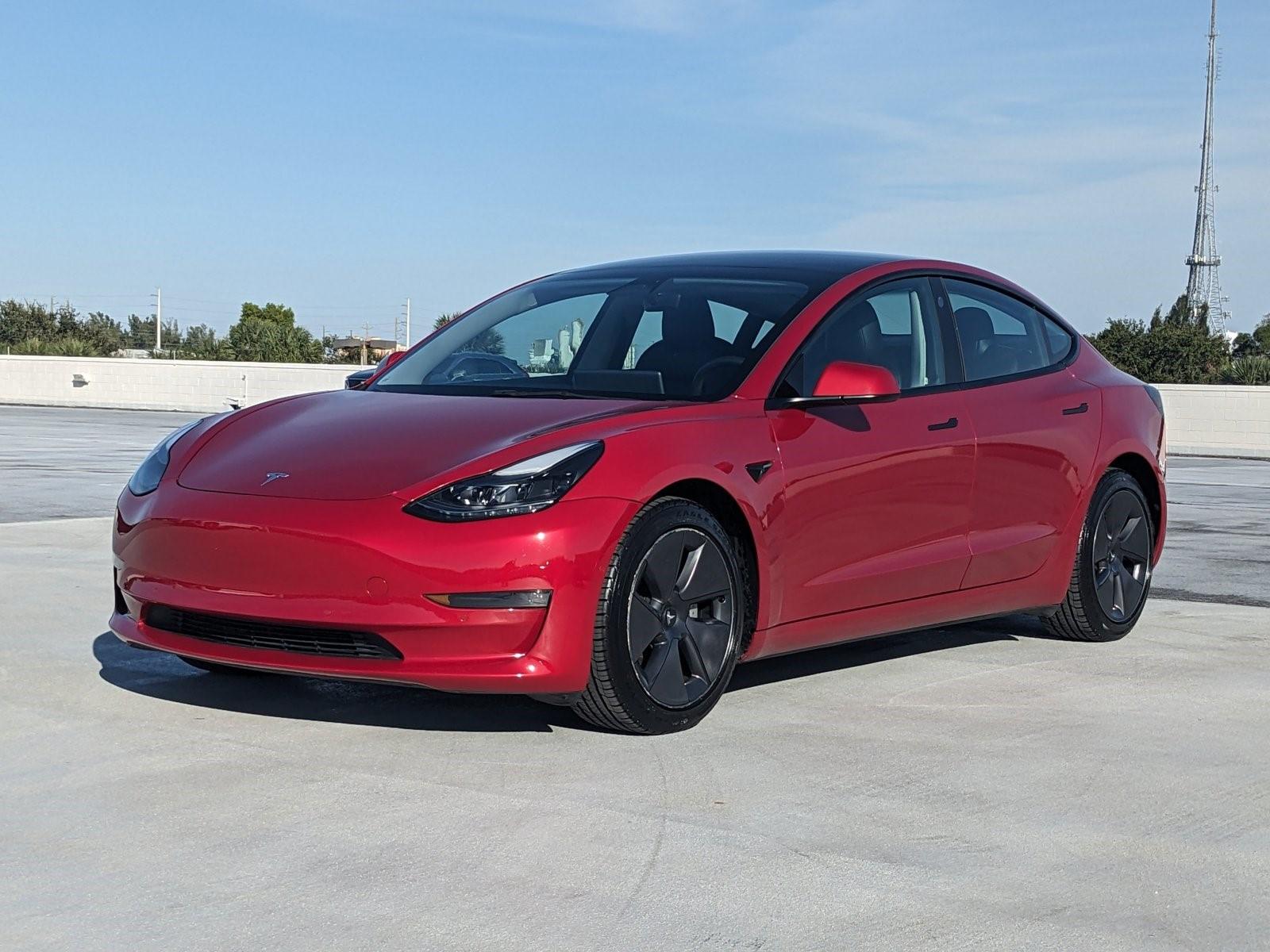 2022 Tesla Model 3 Vehicle Photo in WEST PALM BEACH, FL 33407-3296