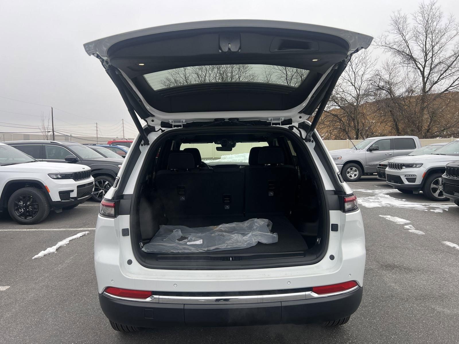 2025 Jeep Grand Cherokee Vehicle Photo in Mechanicsburg, PA 17050-1707